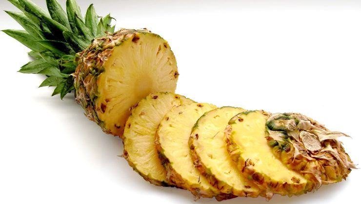 Ananas fresco