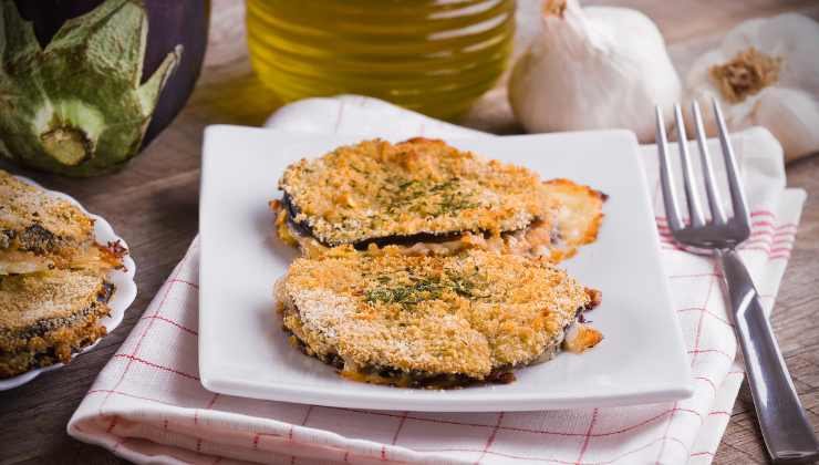 Cotolette di melanzane farcite con mortadella