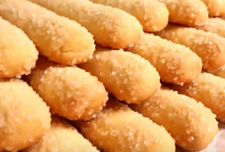 Croccanti biscotti al limone