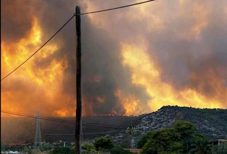 Incendio in Grecia