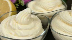 Mousse al limone facile e deliziosa