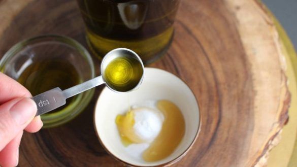 Olio e bicarbonato