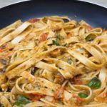 Tagliatelle al pesto rosso