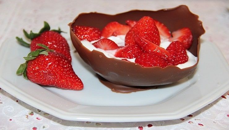 Dolci fragole e cioccolato