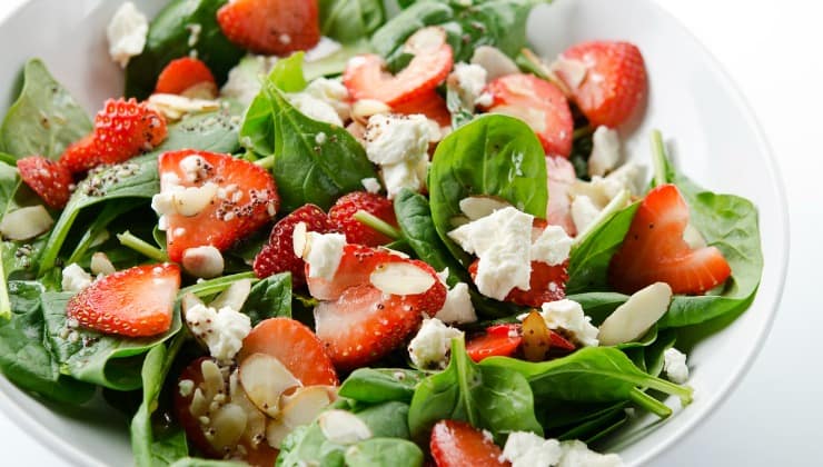 Insalata di spinaci e fragole