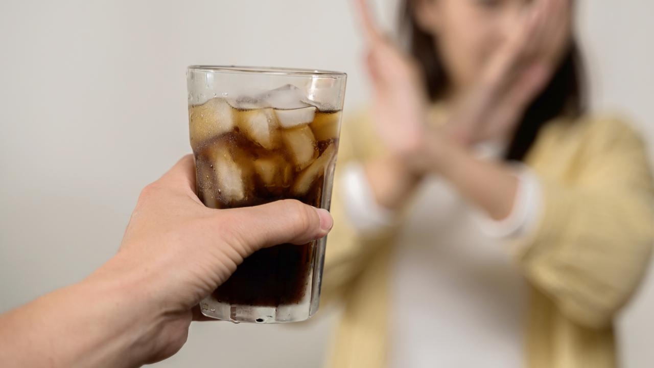 Esses refrigerantes que consumimos costumam conter mais calorias do que um cheeseburger