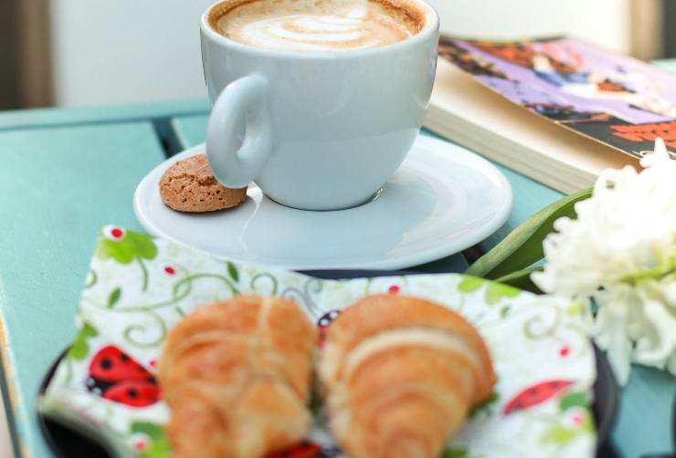 Cappuccino e brioche