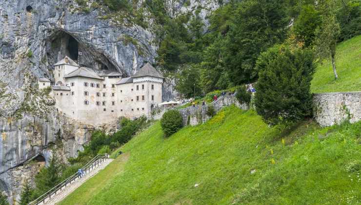 Castello rupestre più grande al mondo