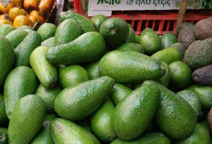 Frutti tropicali al supermercato