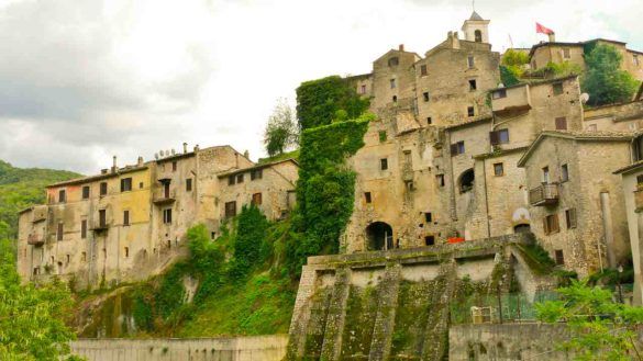 Borgo fantasma di Rocchette