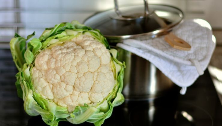 Cena a base di cavolfiore e formaggio