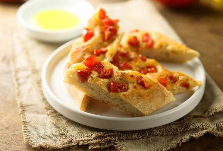 Focaccia con pomodori