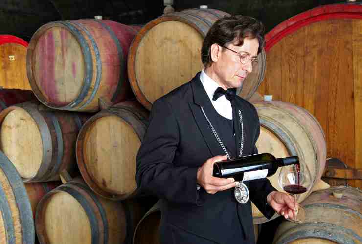 Sommelier con tastevin