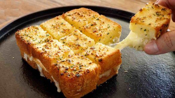 Toast al formaggio