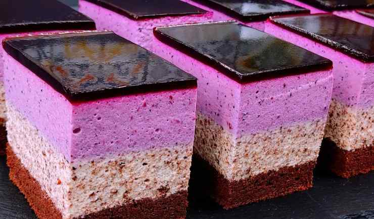Torta al cacao e mirtilli