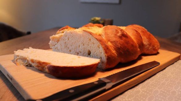 Treccia di pane