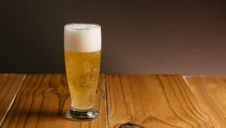 Bicchiere di birra chiara