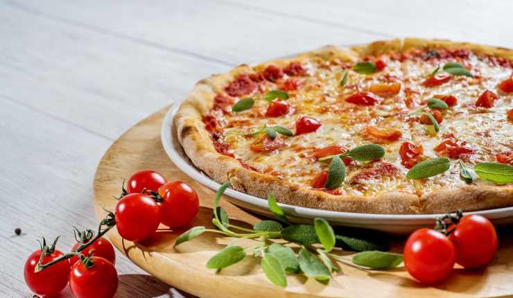 Pizza in teglia con 30 minuti di lievitazione