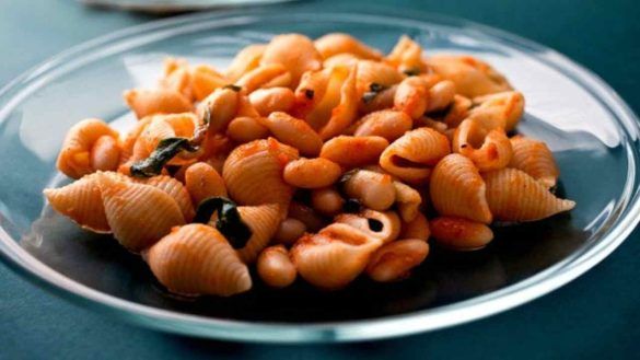 Pasta e fagioli ai pomodorini