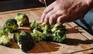 Tagliare i broccoli