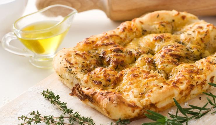 Focaccia all'aglio senza lievito