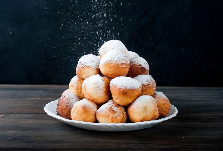 Oliebollen, frittelle dolci olandesi