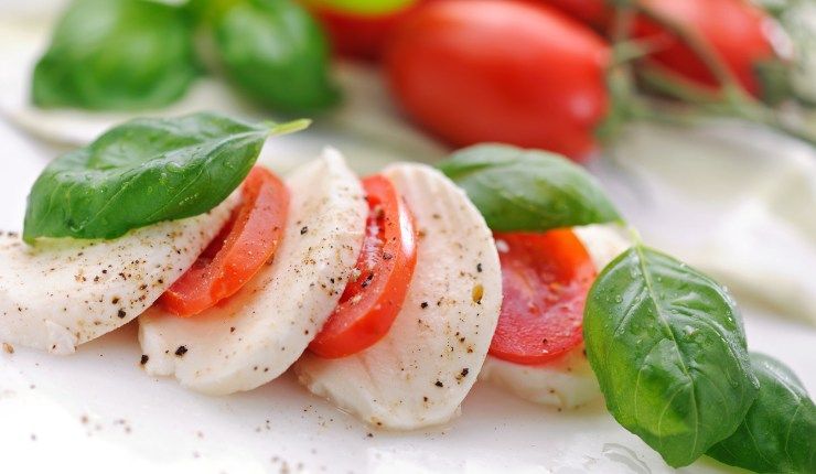 Vini e mozzarella di bufala