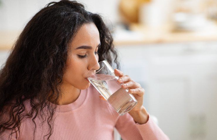 Bicchieri d'acqua al giorno