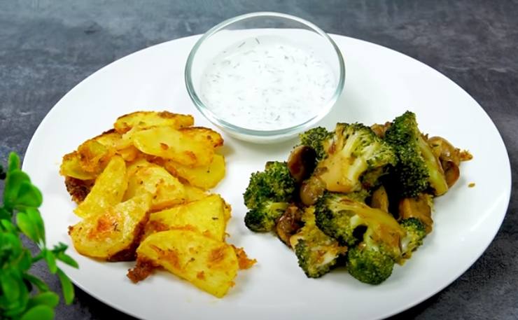 Broccoli con funghi e patate