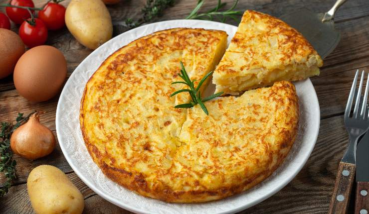 Frittata di patate e cipolle ricetta