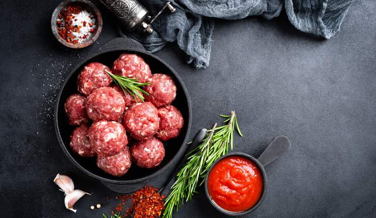 Polpette con salsa di pomodoro