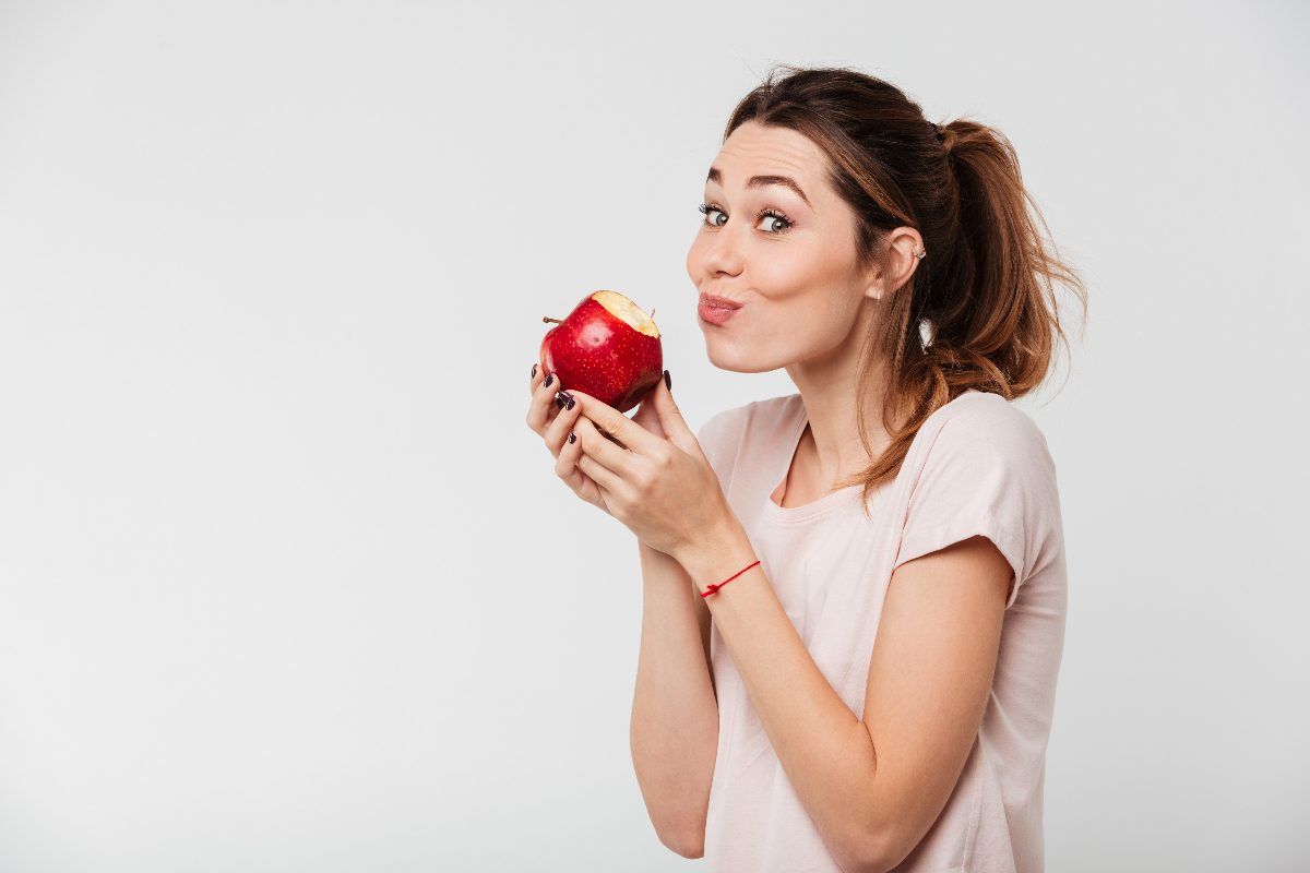 The best time to eat fruit during the day