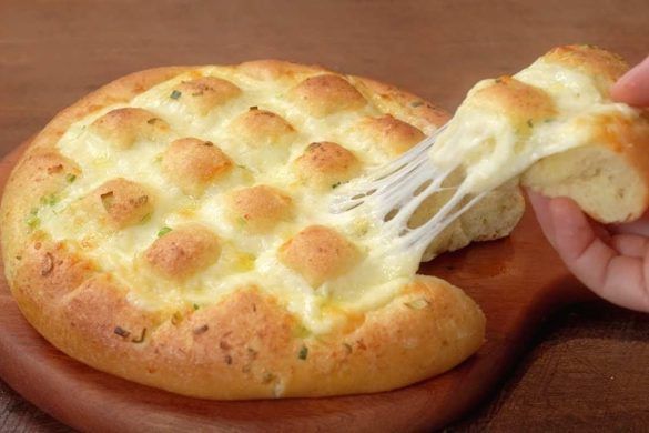 Pane all'aglio e al formaggio