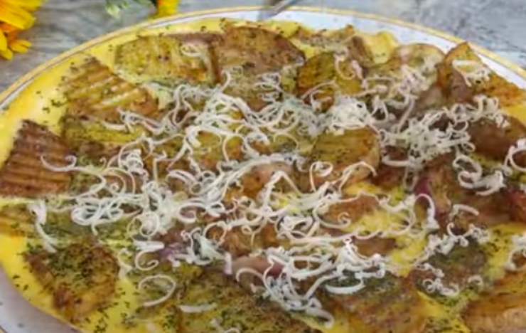 Secondo di patate e uova in padella