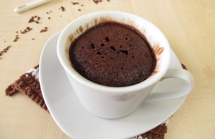 Torta in tazza al cioccolato