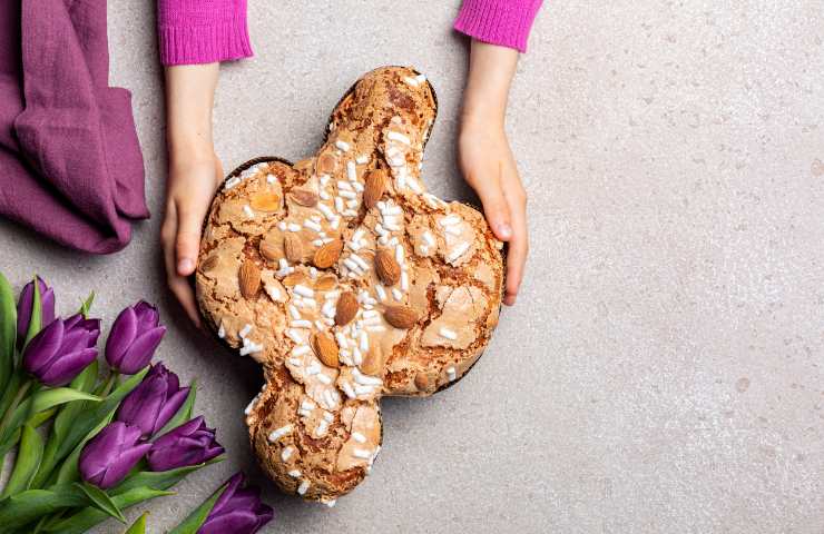 Vino e colomba pasquale