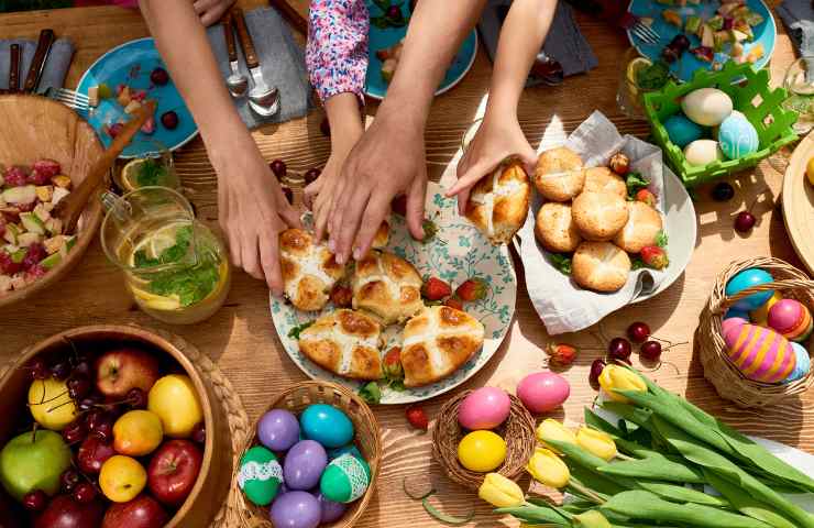 Vino e dolci di Pasqua