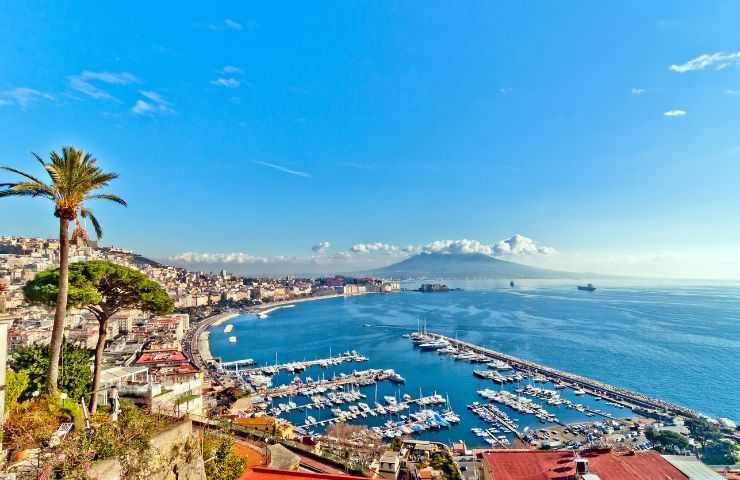 Baia della città di Napoli