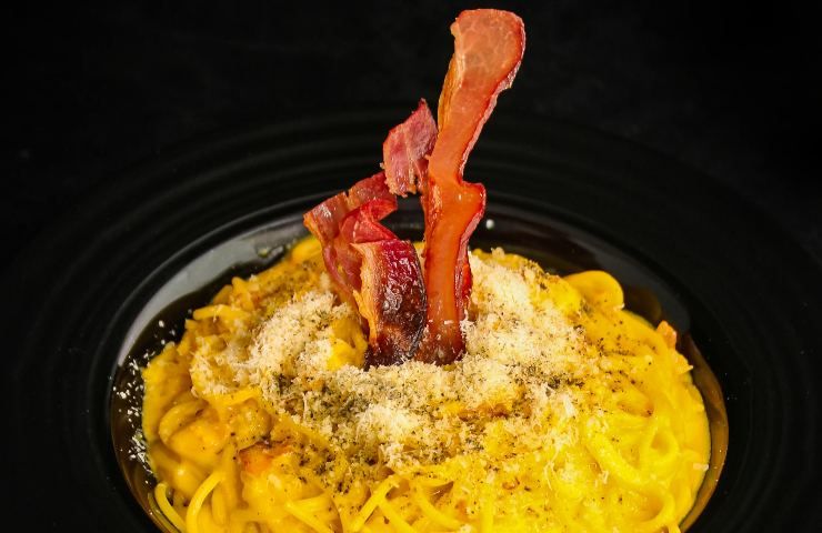 Carbonara con bacon