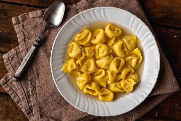 Dove mangiare i veri tortellini bolognesi