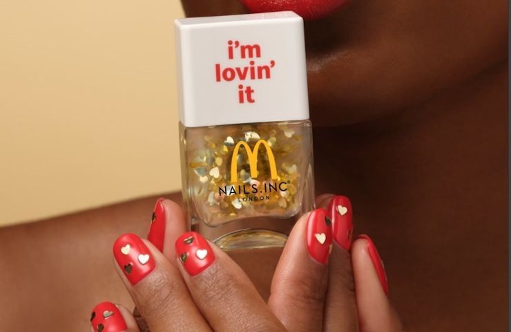 Top coat con glitter di McDonalds x Nails Inc