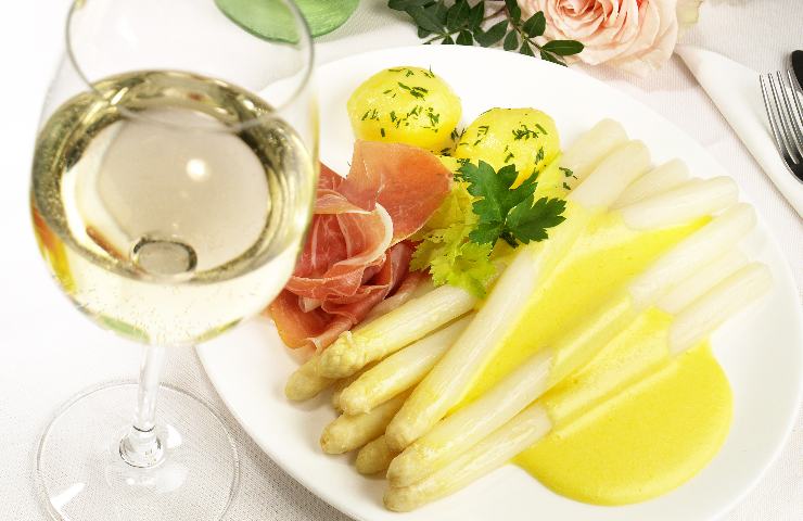 Come abbinare vino e asparagi