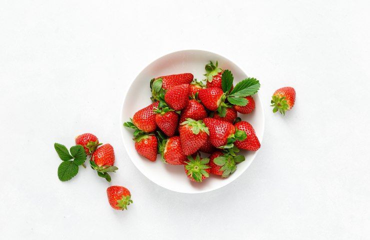 Dessert alle fragole senza gelatina