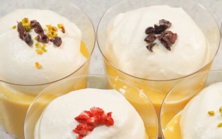 Dolce al cucchiaio alla crema