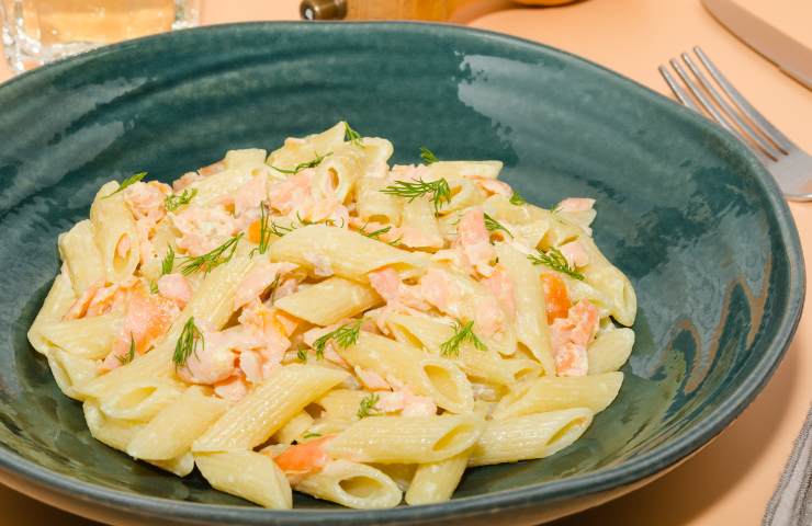 Pennette al salmone ricetta