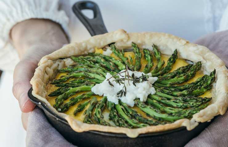 Quiche con asparagi e ricotta