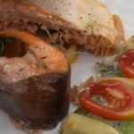 Salmone al forno con zucchine