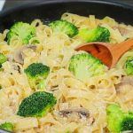 Tagliatelle con broccoli e funghi