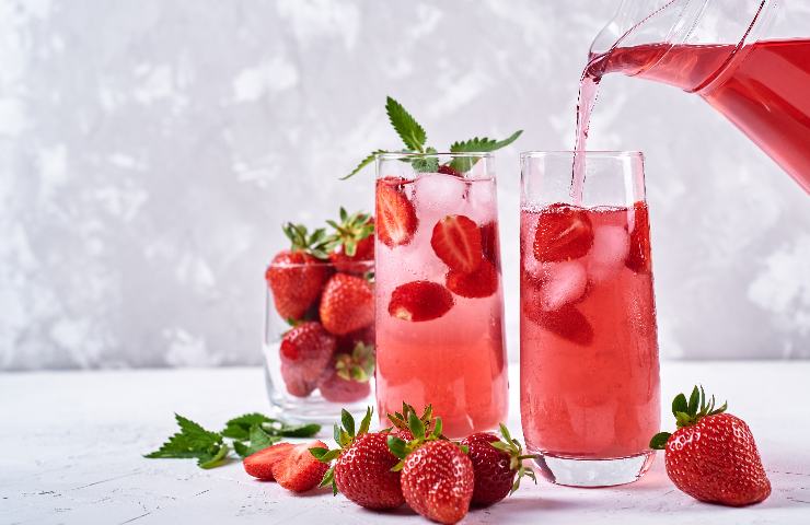 Limonata alle fragole ricetta