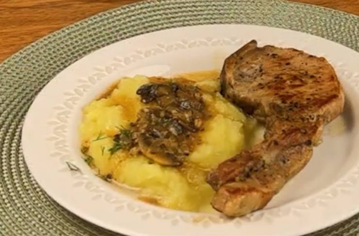 Gustose braciole di maiale con purè